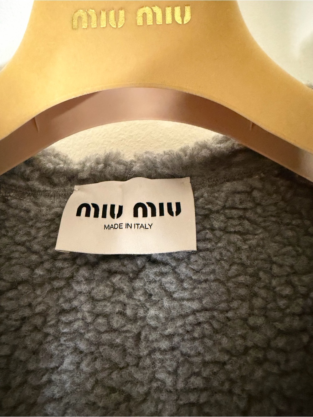 Miu Miu Cashmere Fleece Hoodie Jacket / Zip-Up Blouson in the beautiful Marmo - Picture 16 of 16